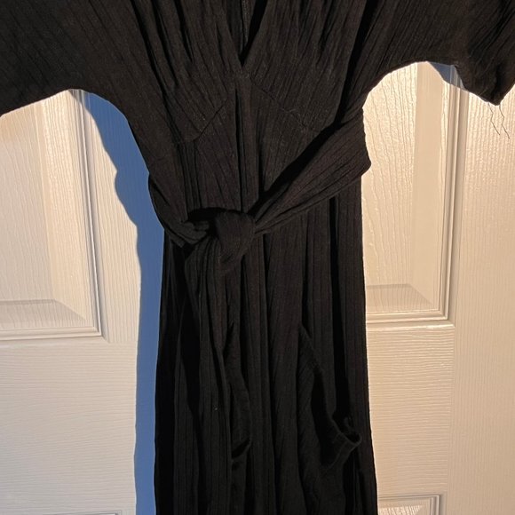 Reformation deep V midi dress size S - Picture 3 of 7